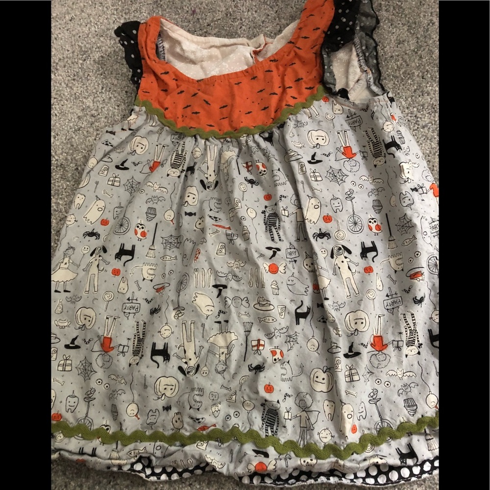 Vguc platinum matilda Jane halloween top.